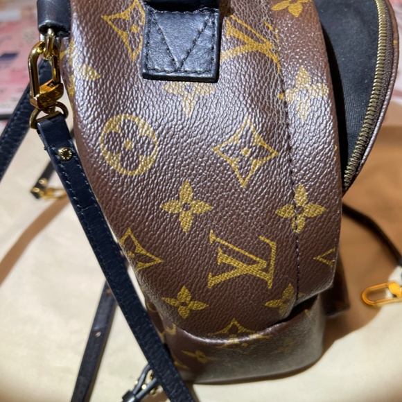 Handbag/back pack LV - Picture 4 of 8